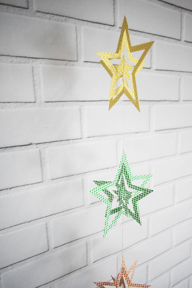 BLOWOUT (20 PACK) Multi-Patterned 3D Star Hanging Vertical Garland (3.3 Feet)